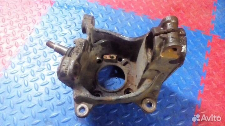 Кулак поворотный передний правый BMW X3 F25