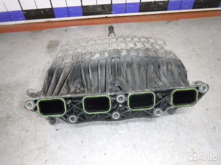 Коллектор впускной Volkswagen Tiguan cava 2009
