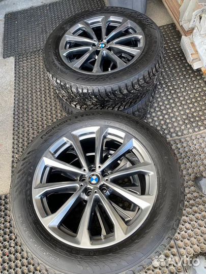 R20 Nokian Tyres Hakkapeliitta 9 SUV 255/55, PCD 5x112 DIA 66.5