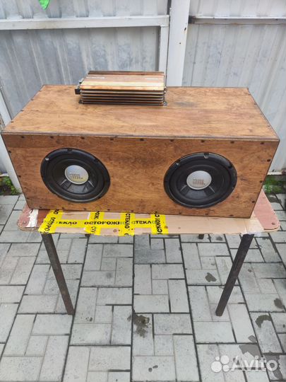 Сабвуфер JBL две восьмёрки с моноблоком