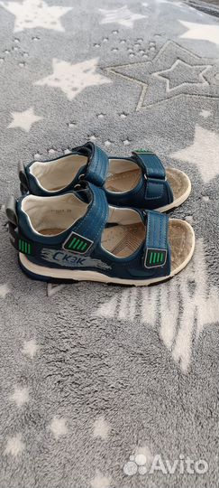 Продам сандали 29р