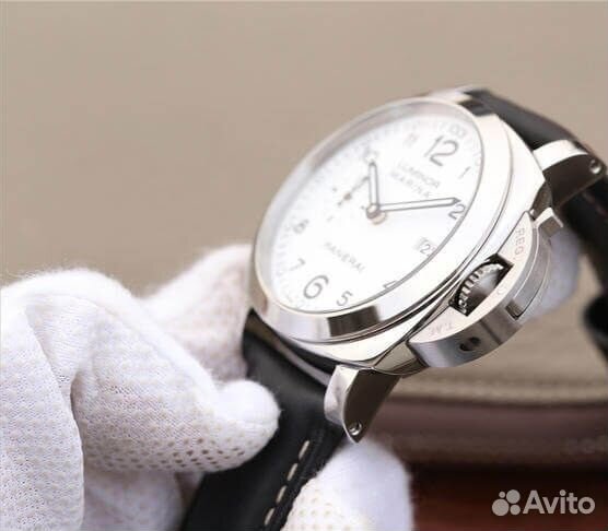 Часы наручные Panerai Luminor Marina 42 мм White