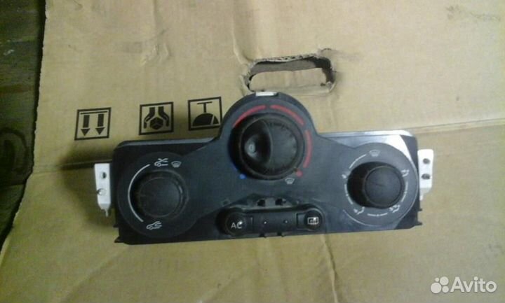 Блок управления отопителем Renault Megane II 200