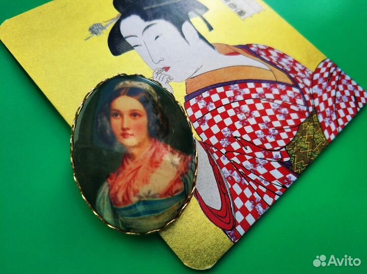 Брошь Дама Сударыня Леди винтаж США