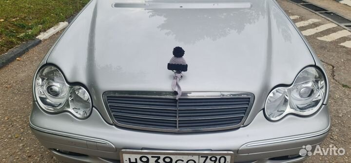 Шапка на эмблему mercedes