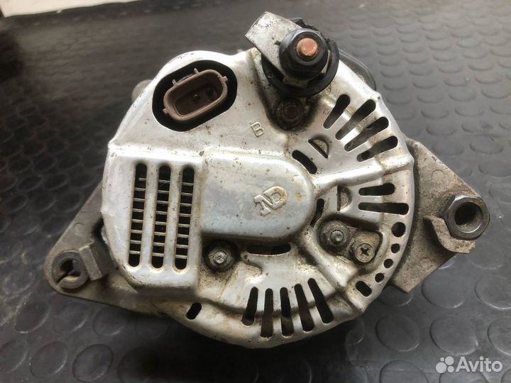 Генератор Kia Sorento 1 37300-4a300