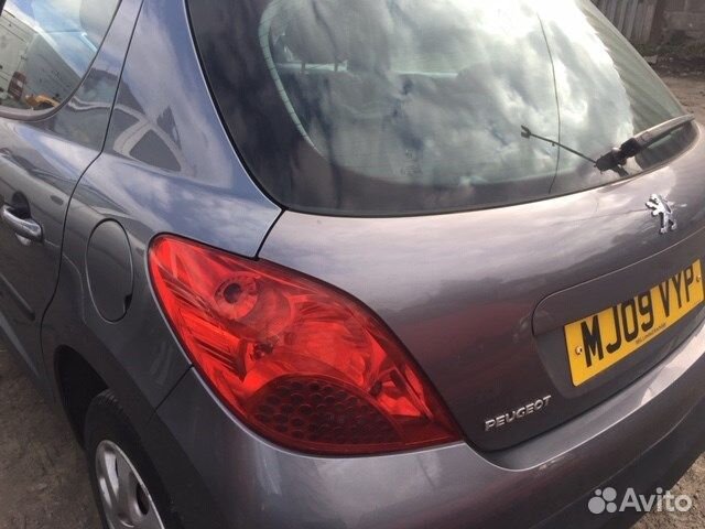 Разбор на запчасти Peugeot 207
