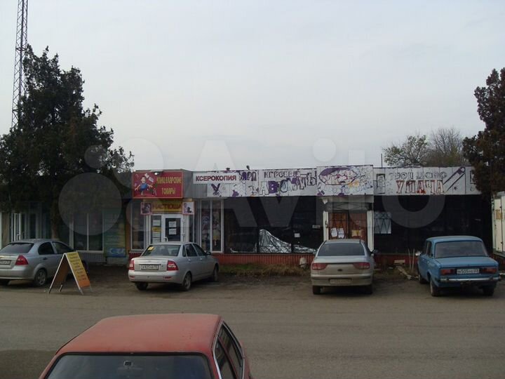 Торговая площадь 403 м²