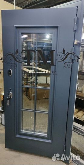 Дверь входная металлическая в дом