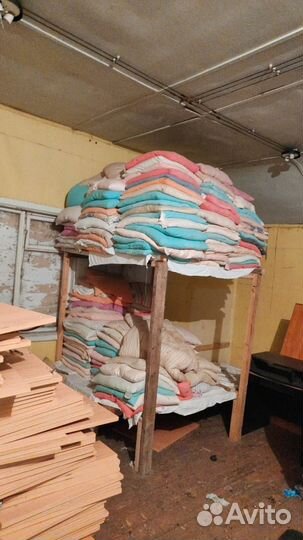 Подушки перьевые бу