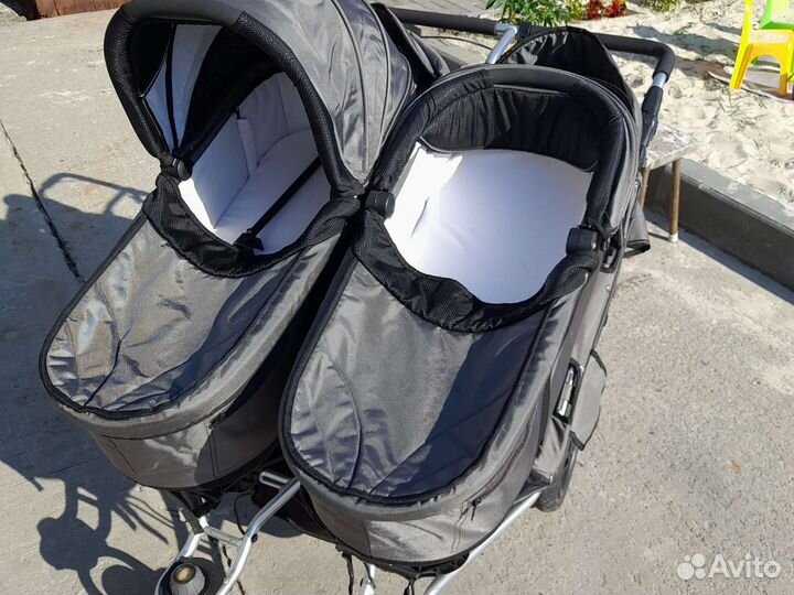 Коляска для двойни
