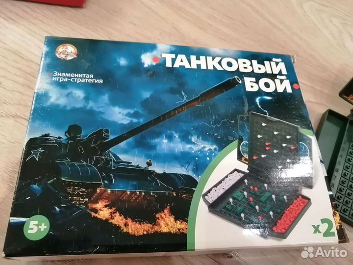 Игрушки и пазлы