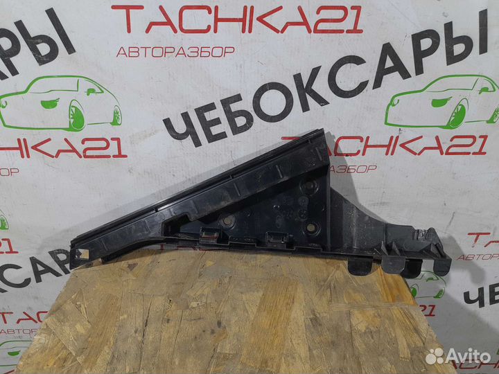 Кронштейн накладки двери задний левый LADA X-Ray