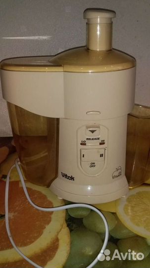 Соковыжималка vitek новая
