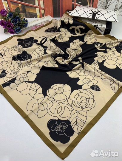 Платки Chanel Burberry