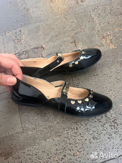 Moschino туфельки для девочки