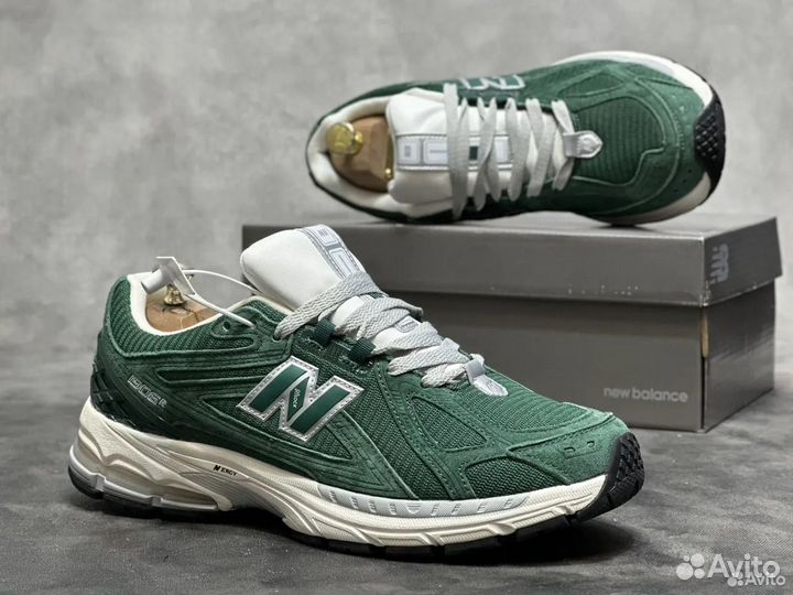 Кроссовки New Balance 1906r