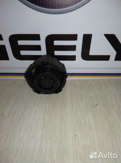 Крышка расширительного бачка Renault logan