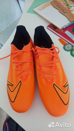 Футбольные бутсы новые 41р