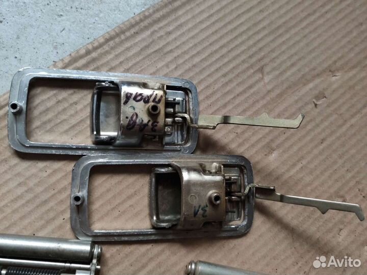 Ручки двери замки Волга 3110/31105/3102 новые