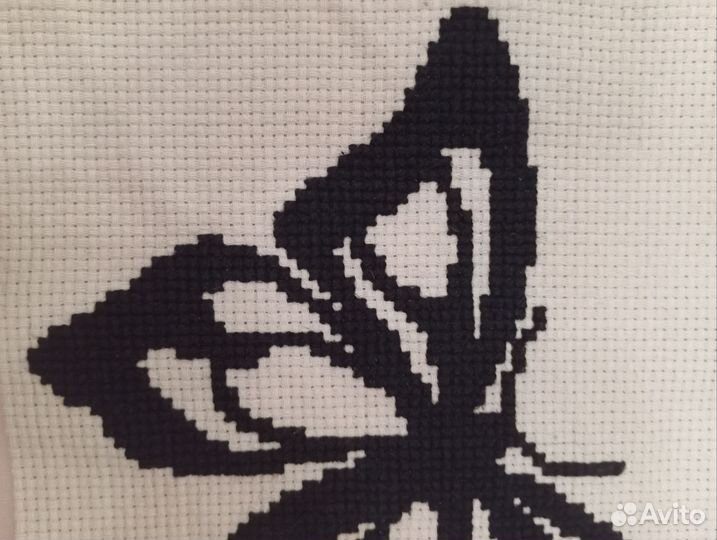 Квартира вышитая крестом ручная работа