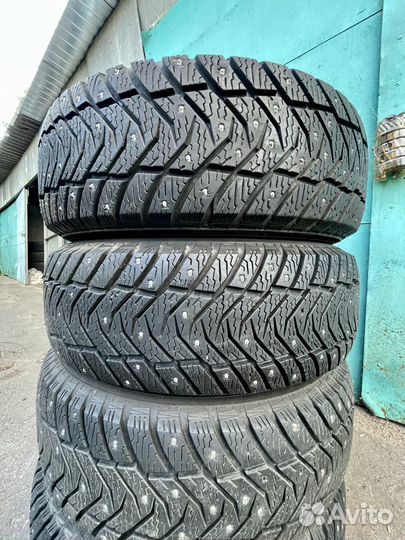 Yokohama IceGuard Stud IG65 215/65 R16 102T