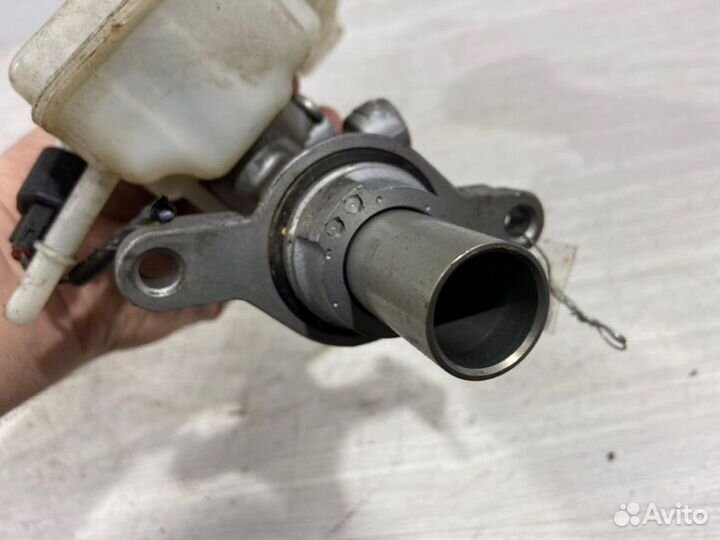 Главный тормозной цилиндр Ford Focus 3 (11-14)
