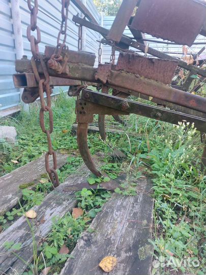 Плуг для трактора