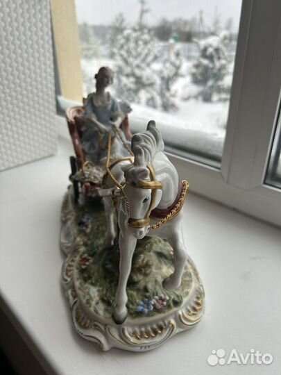 Фарфоровая девушка с лошадью Meissen