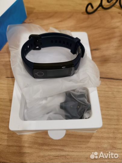 Фитнес браслет honor band 5