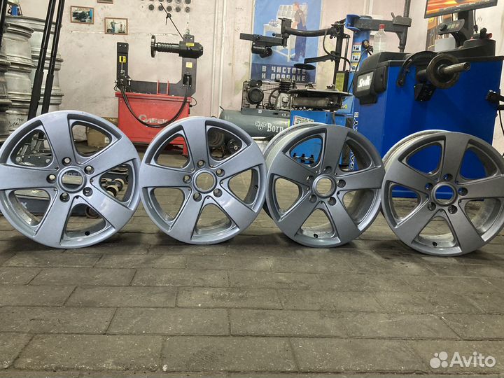 Диски литые 5/114,3 R15 73,1