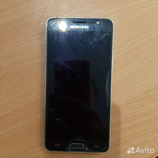 Телефон Samsung j 5 2016