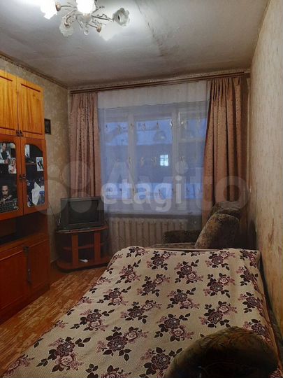 Комната 16 м² в 1-к., 1/3 эт.