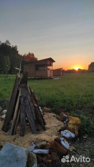 Аренда беседки у воды на берегу