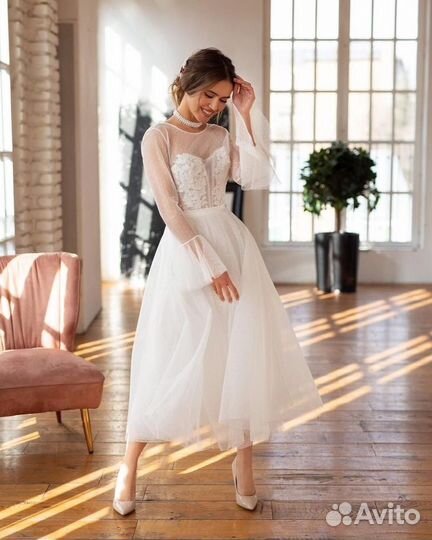 Свадебное платье 44
