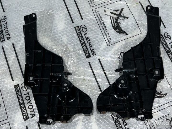 Кронштейн бампера задний Lexus Rx 4