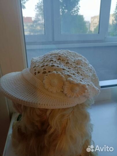 Вязанная летняя шапочка