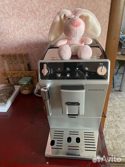 Кофемашина delonghi autentica