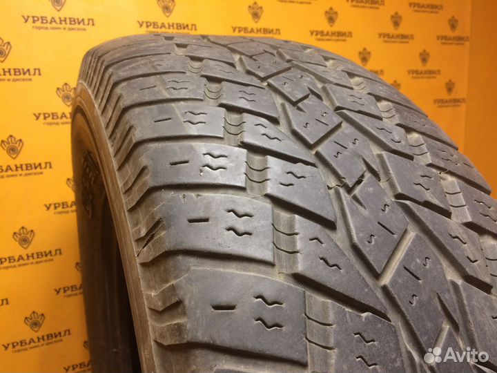 Toyo Open Country A/T 265/70 R18