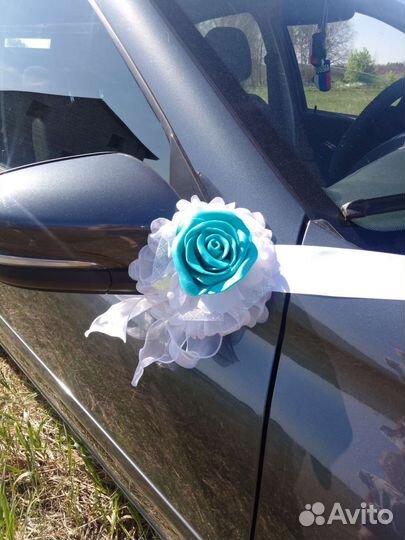 Свадебные украшения на машину, цветы