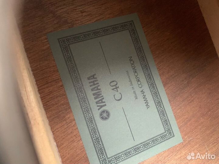 Классическая гитара yamaha c40