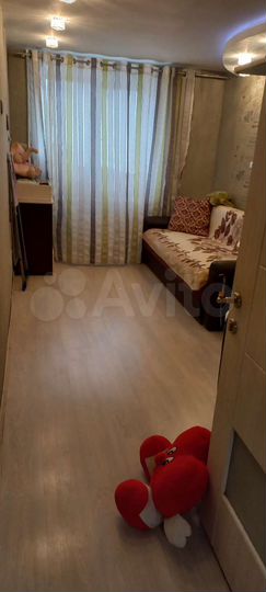 4-к. квартира, 69 м², 1/9 эт.