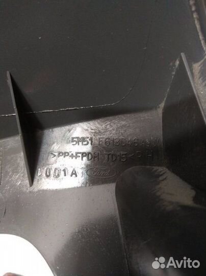 Накладка на стойку внутренняя задняя правая Ford