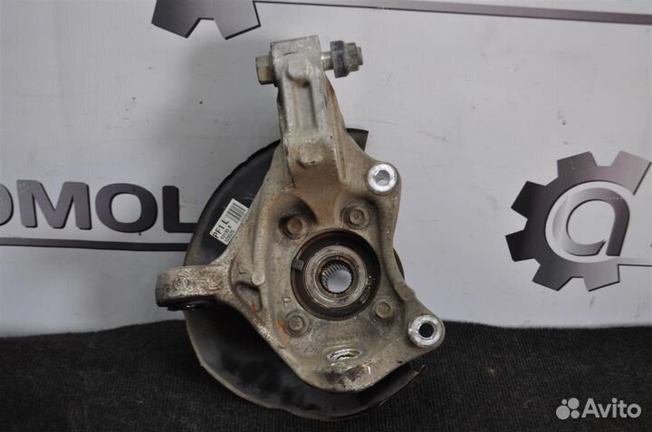 Ступица передняя левая toyota prius ZVW30