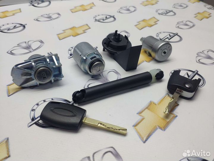 Комплект личинок замков Ford Focus 2