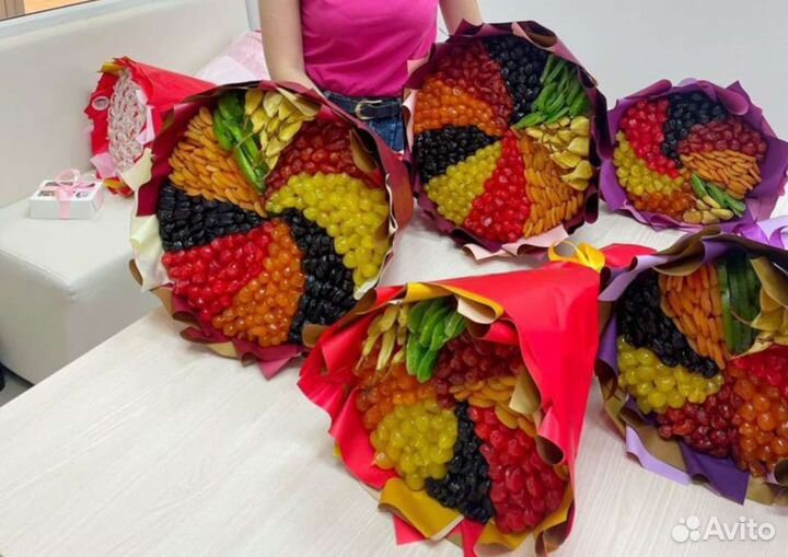 Съедобные букеты из сухофруктов и орехов