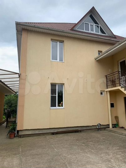 Дом 276,3 м² на участке 6,7 сот.