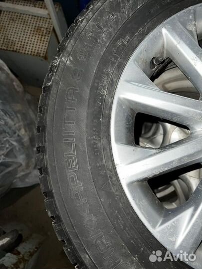 Nokian Tyres Hakkapeliitta 8 215/65 R16