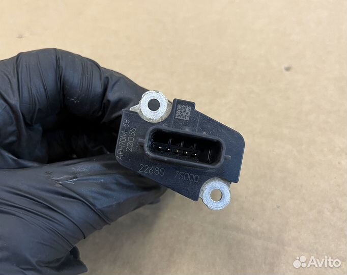 Расходомер воздуха Ниссан Х-Трейл Т31