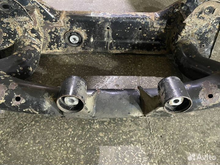 Балка задняя BMW X5